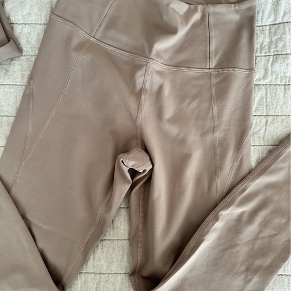 Girlfriend Collective - 3 Piece Set - Limestone - Size Small - Picture 11 of 14